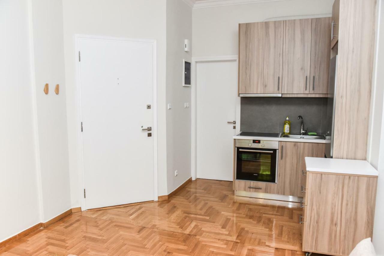 Modern Apartment At Exarchia 1 Bed 2 Pers Athen Exterior foto