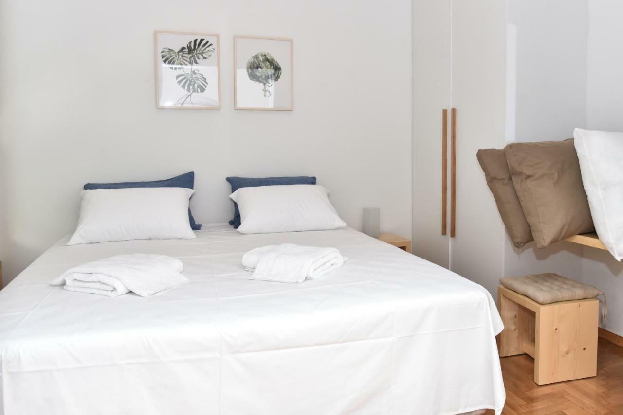 Modern Apartment At Exarchia 1 Bed 2 Pers Athen Exterior foto